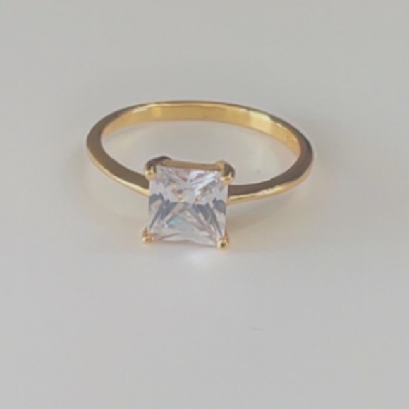 14k Yellow Gold Classic Diamond Ring - Picture 4 of 7